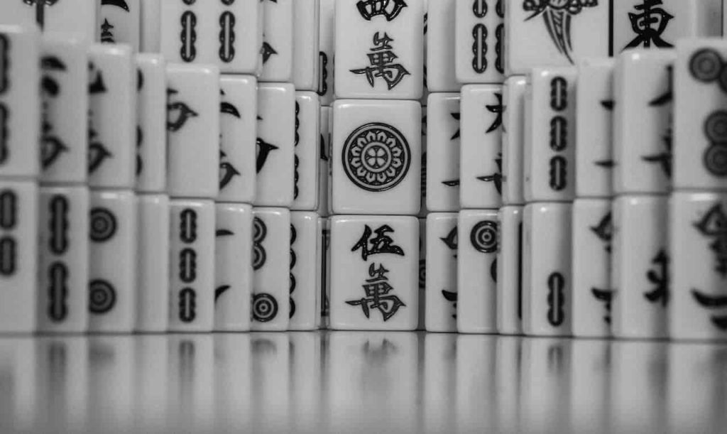 THE HISTORY OF MAHJONG